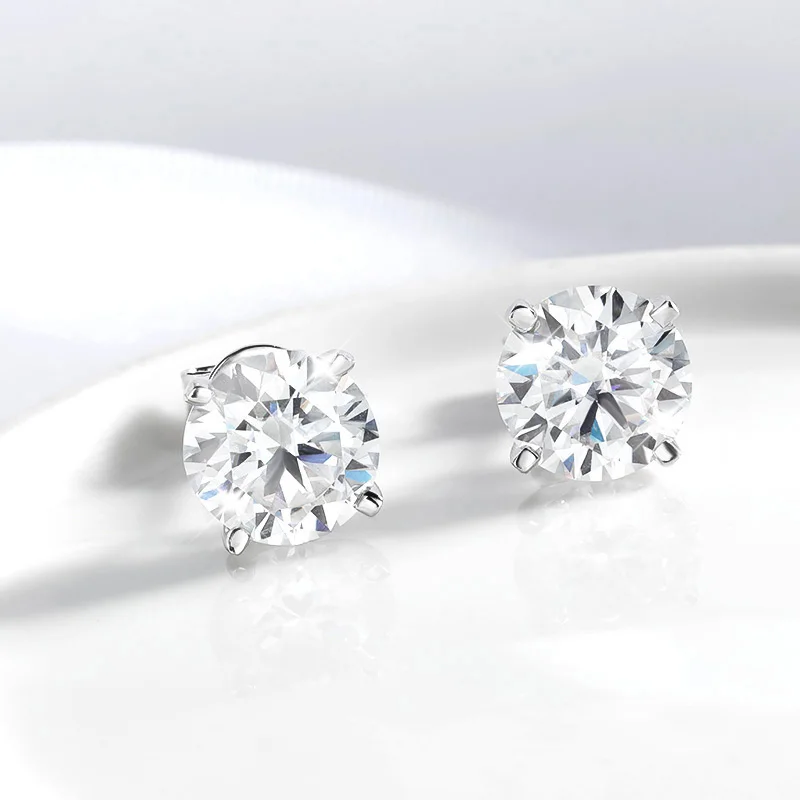 Commitment Earrings Signature Moissanite Edition